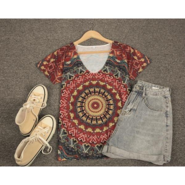 Distinctive V-Neck Printed Short Sleeve T-Shirt